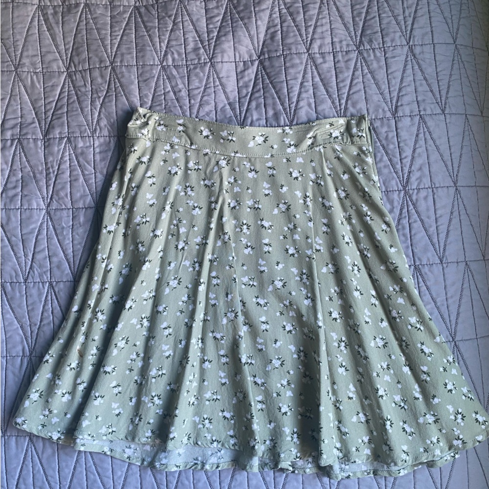 Hollister green floral skirt, size XS